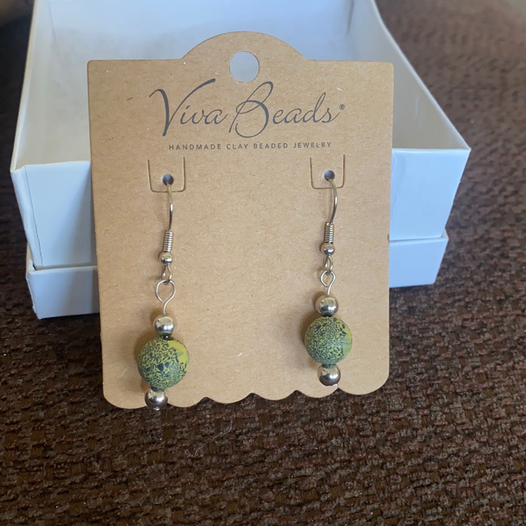 Viva Beads Earrings Green Beads New